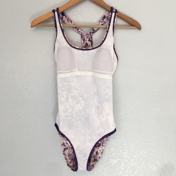 Speedo one piece swimsuit size 6 - Picture 8 of 8